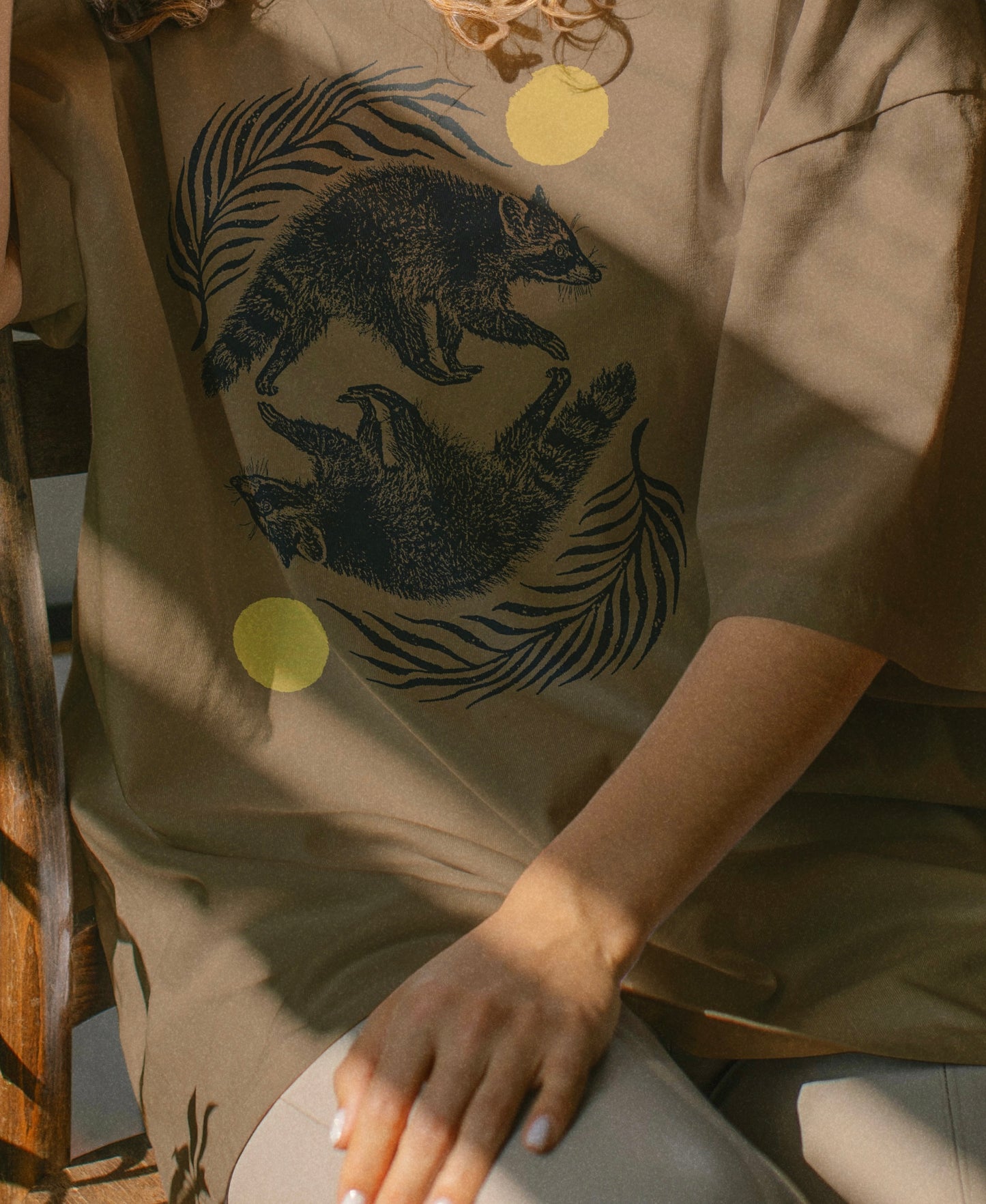 Raccoon Reflections Vintage Style T-shirt